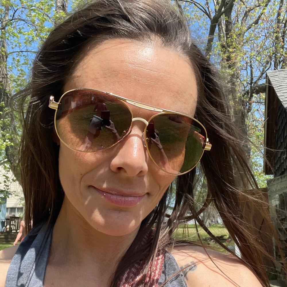 Meet your Posher, Corine